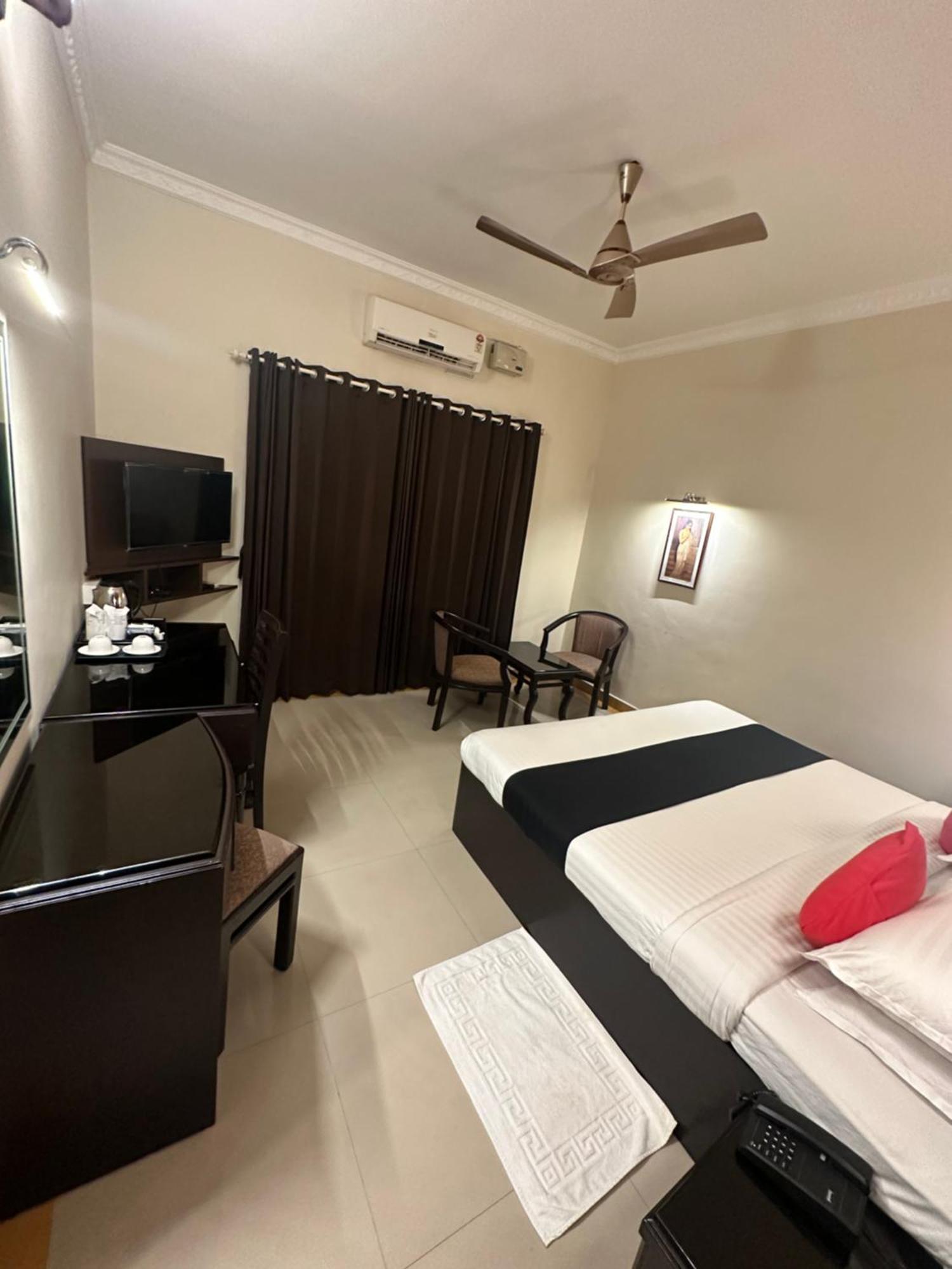 Gd International Redfort Nilambur Ngoại thất bức ảnh