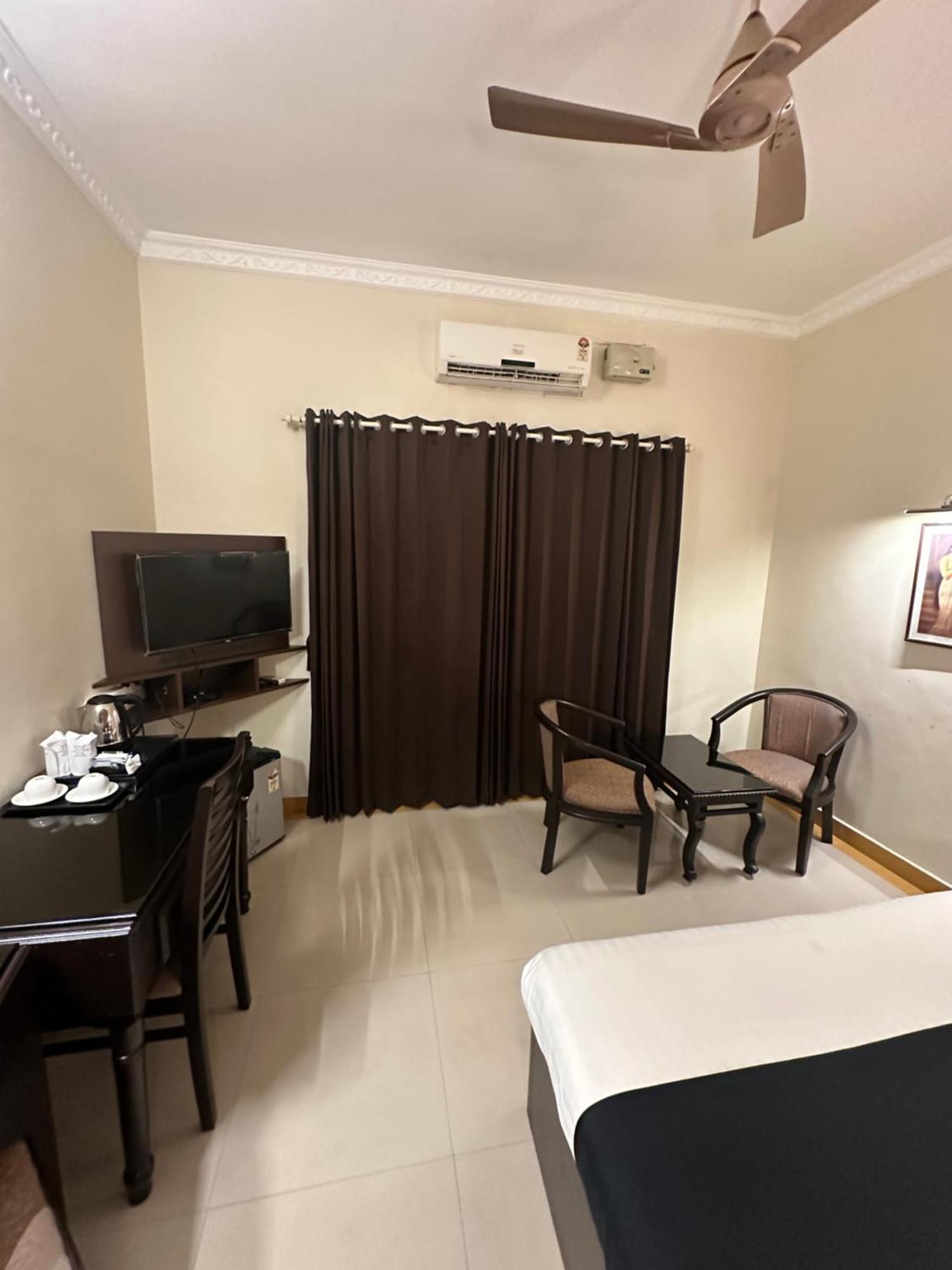 Gd International Redfort Nilambur Ngoại thất bức ảnh