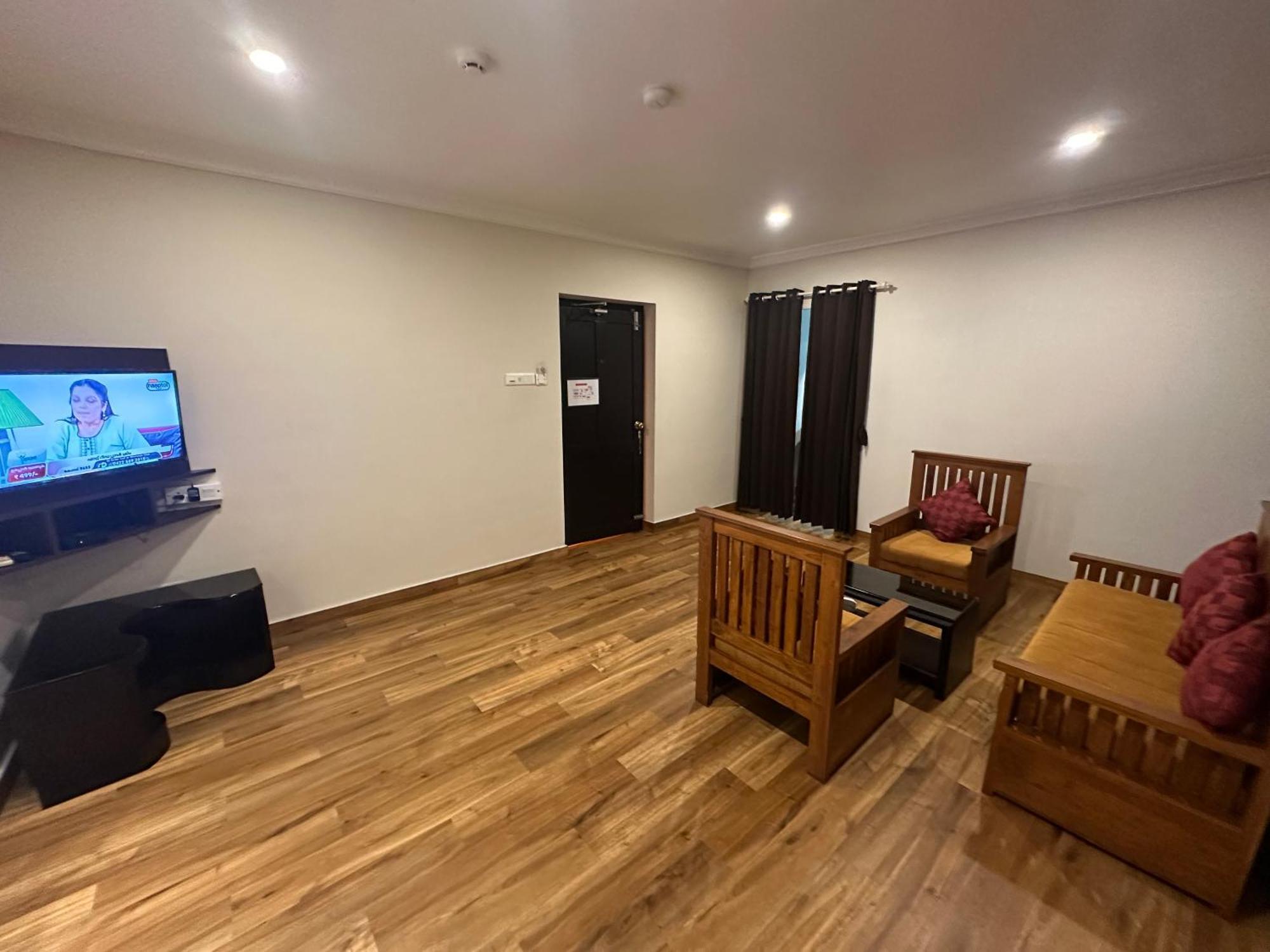 Gd International Redfort Nilambur Ngoại thất bức ảnh