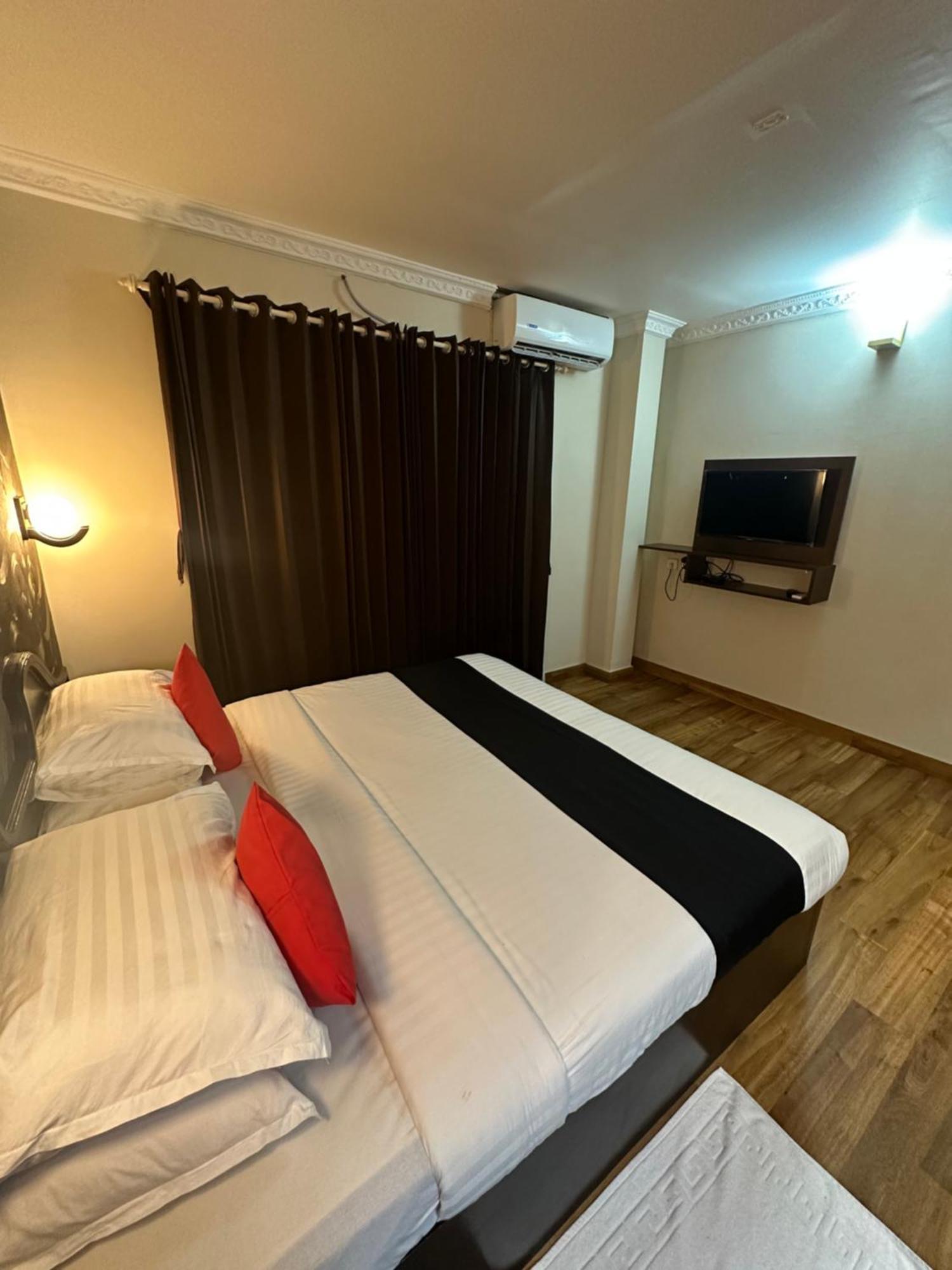 Gd International Redfort Nilambur Ngoại thất bức ảnh